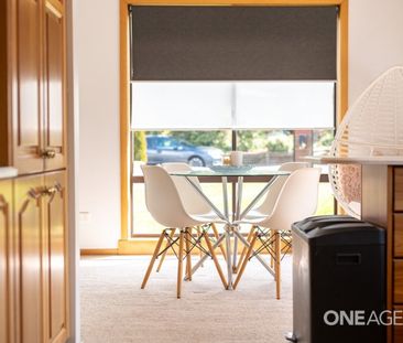 Well Maintained Large Family Home! - Photo 2