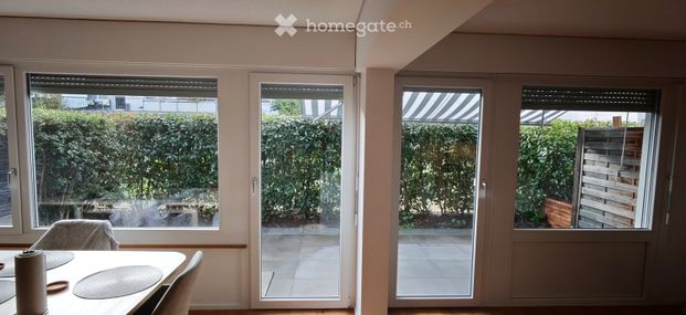 Moderne 3.5-Zimmer-Wohnung mit Balkon, Terrasse und Garagenparkplatz in Bern, Ostermundigen - Foto 1