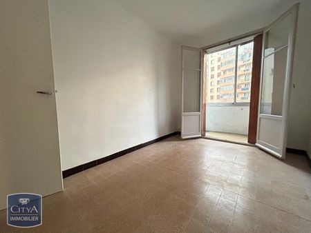 Location Appartement 4 pièces 66m² MARSEILLE 5ème - Photo 5