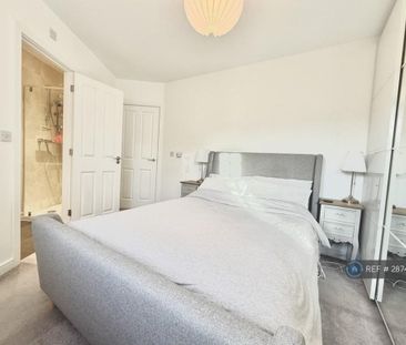 3 bedroom detached house to rent - Photo 4