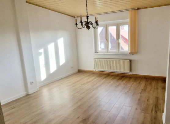 4-R-Maisonettewohnung mit Wintergarten in der Karl-Miehe Straße, Sangerhausen - Foto 1