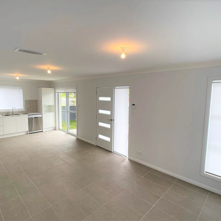 Presentation Perfect Townhouses. Move in NOW! - Photo 1