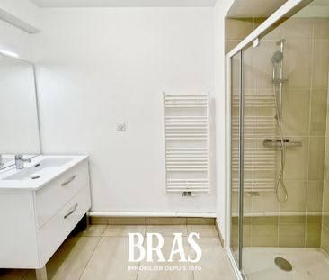 Location Appartement 3 pièces 65m² ST NAZAIRE 44600 - Photo 4