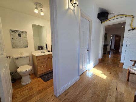 For Lease - 38 Sinclair Street, Belleville, Ontario - Photo 5