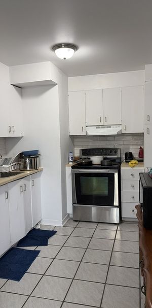 Beau 4 1/2 Situé Au Premier étage - Photo 1