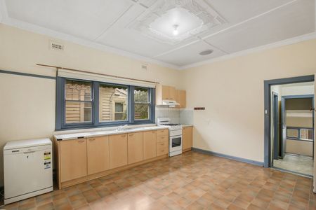 50 Delaware Street, Reservoir VIC 3073 - Photo 2