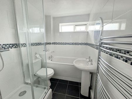 2 bed upper flat to rent in NE23 - Photo 3