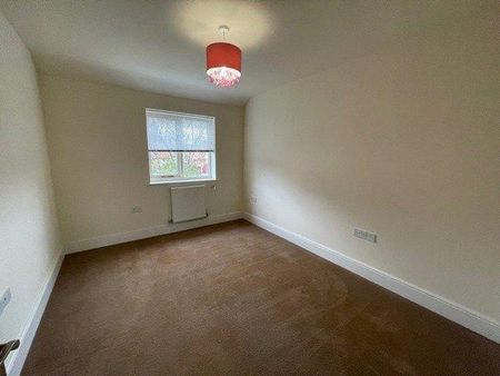 3 bedroom semi-detached house to rent - Photo 4