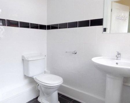 4 bedroom terraced house to rent - Photo 2