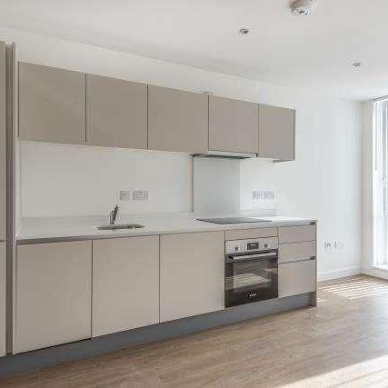 Royal Winchester House, Bracknell, RG12 - Photo 1