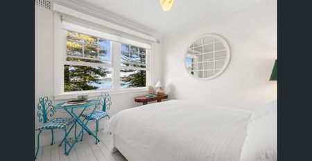 Coastal Hamptons Dream in the Heart of Manly – Including Furnishings & Utilities - Photo 3