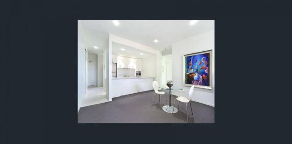 3 BEDROOM CBD UNIT - Photo 2