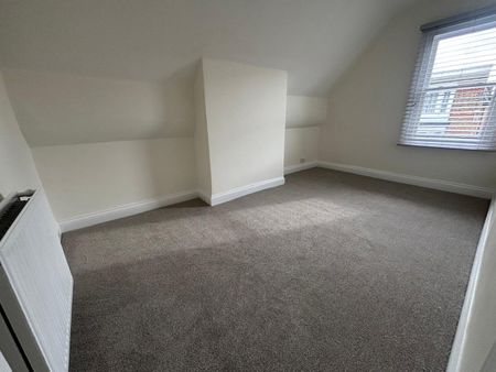 3 Bed Flat, London, N22 - Photo 3