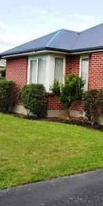 Your new family home Awaits!! - Photo 4