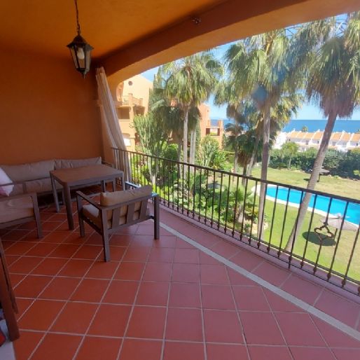 3 Bedroom Apartment For Rent in La Duquesa, Málaga - Photo 1
