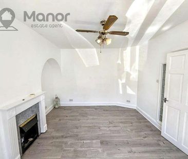 Stevens Road, Dagenham, RM8 - Photo 1