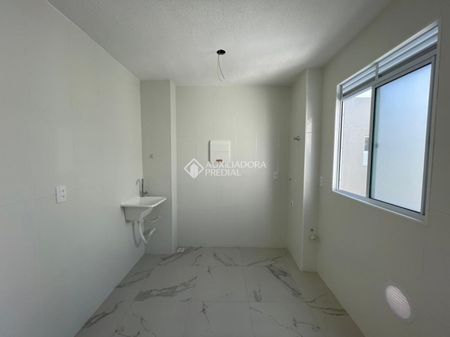 Apartamento com 2 quartos e 43m² para alugar em São Sebastião, Palhoça. - Foto 2