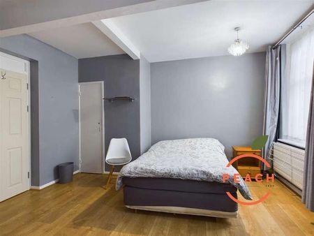 Walton House, Old Nichol Street, E2 - Photo 2