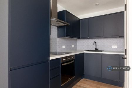 1 bedroom flat to rent - Photo 2