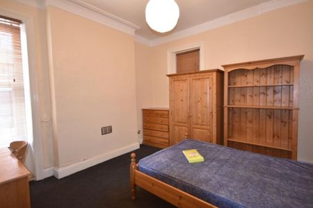 St. Georges Terrace, Jesmond, Newcastle Upon Tyne - Photo 3