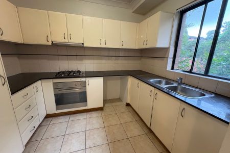 2 Bedroom Unit - Photo 3