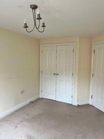 City Centre Apartment Exeter, EX4 - Photo 3