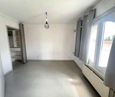 Location Appartement 2 pièces 48m² ROANNE 42300 - Photo 4