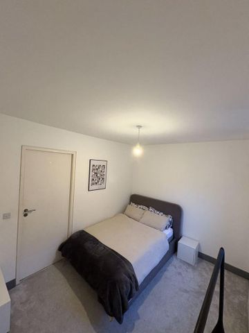 2 bedroom property to rent - Photo 3