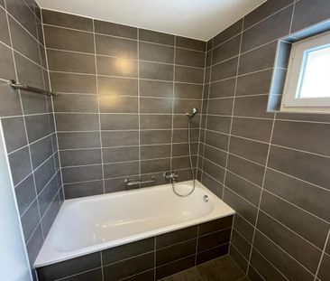 SPACIEUX APPARTEMENT 3.5PCES AVEC TERRASSE - Photo 1