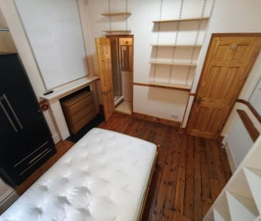 3 Bed Flat, Stanhope Gardens, N4 - Photo 2