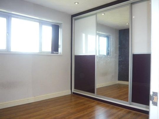 4 bedroom house to rent - Photo 1