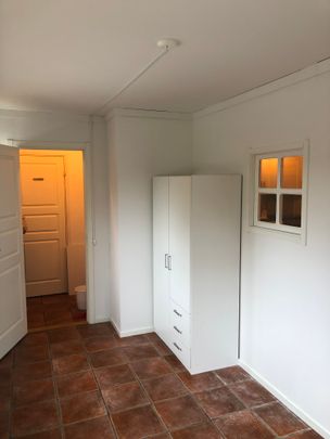 Västra Kyviksvägen, Kullavik - Photo 1
