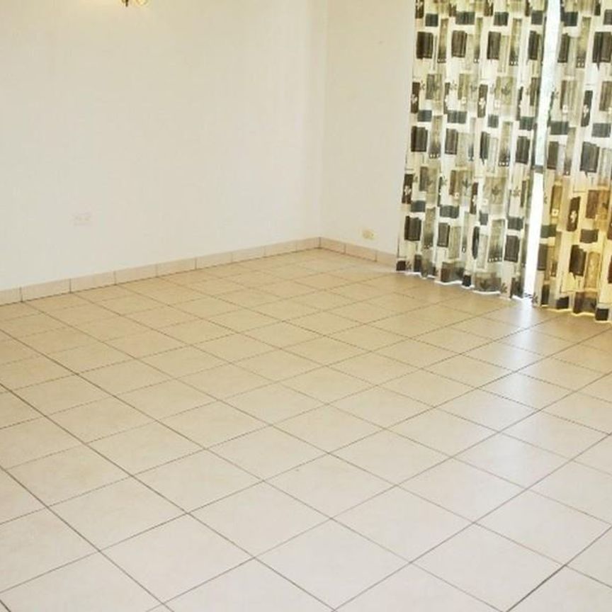 WALKING DISTANCE TO BEACH & SHOPS - Photo 1