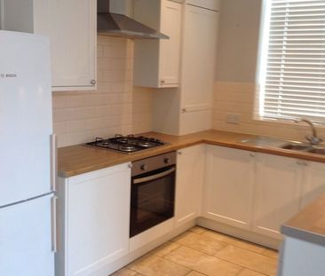 2 Bed Flat, Junction Road, S11 - Photo 1