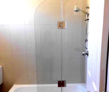 2 BEDROOM UNIT, CLOESE TO STATION. SHOP. - Photo 3