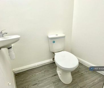 2 bedroom detached house to rent - Photo 6