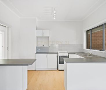 Neatly Presented Family Home - Photo 5