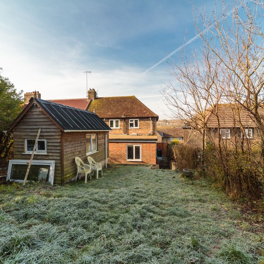 6 bedroom house to rent - Photo 1