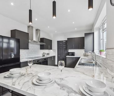 7 bedroom terraced house to rent - Photo 3