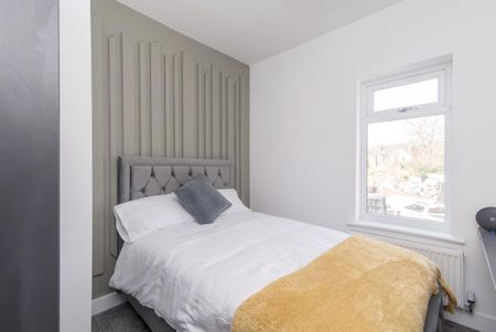 1 bedroom in a house share to rent - Photo 4