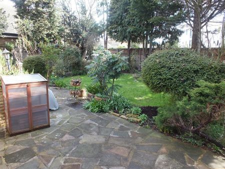 4 bedroom detached house to rent - Photo 5