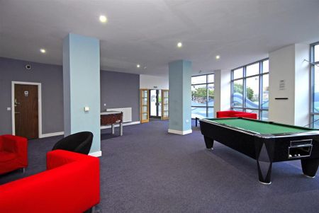 8 bedroom apartment to rent - Photo 3