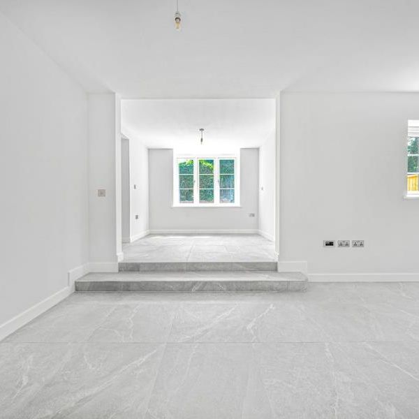 Epsom Road, Guildford - 3 bedrooms Property for lettings - Seymours - Photo 1