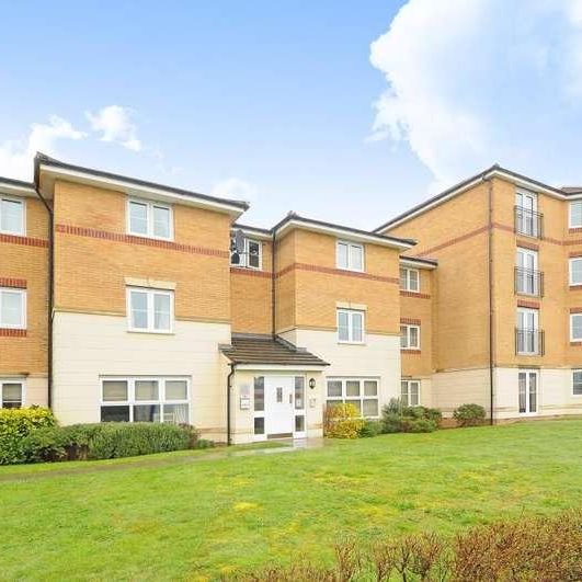 Newbury, Berkshire, RG14 - Photo 1