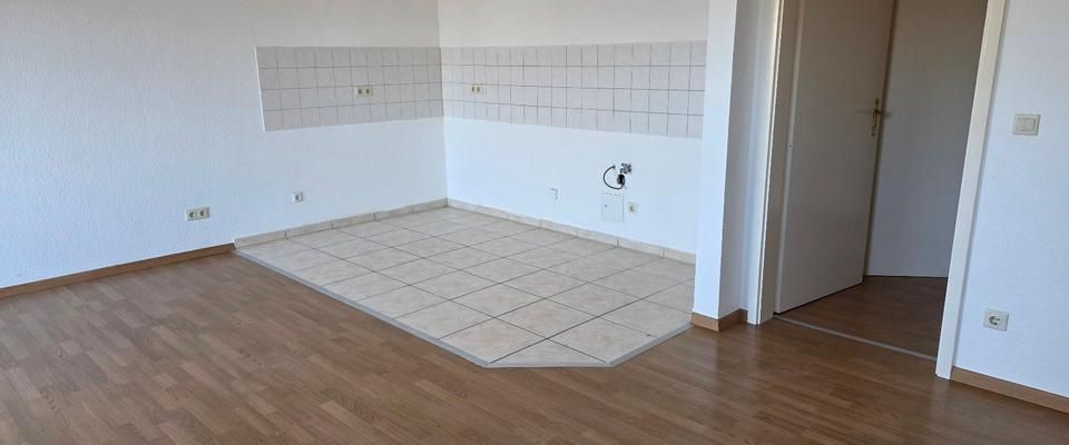 2 Raum Dachgeschoss mit Balkon, offene großzügige Küche - Foto 1