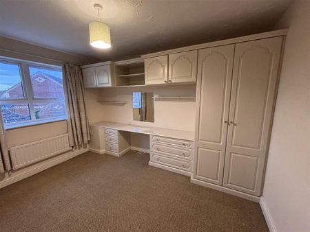 4 BED Detached house To rent - Photo 5