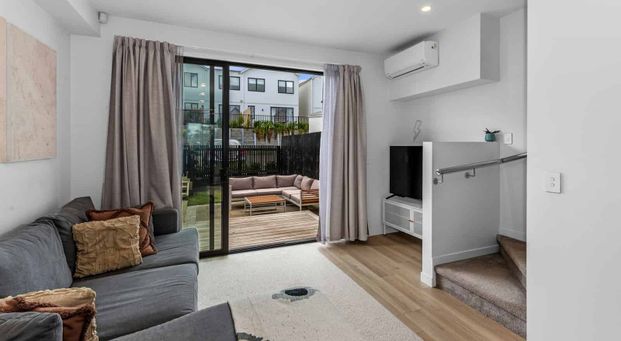 2 Bedroom townhouse - Westgate - Photo 1