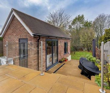 Hillcrest Way, Epping, CM16 - Photo 6