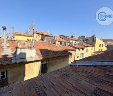 Location 3 pièces meublé Secteur Vieux Nice - Photo 2