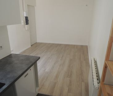 Appartement à louer - REIMS- JEAN-JAURES - Photo 2